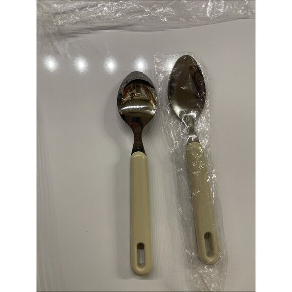 NEW UNUSED Vintage Set Of 2 Stainless Steel Spoons Off White Melamine Handles 6” - Picture 3 of 8